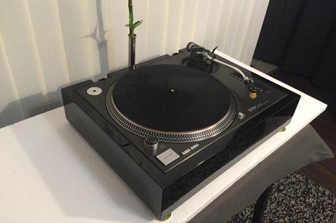 Technics 1200/1210