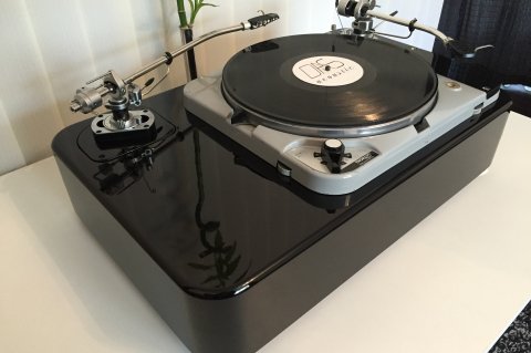 Thorens TD124 TWO TONEARM VERSION
