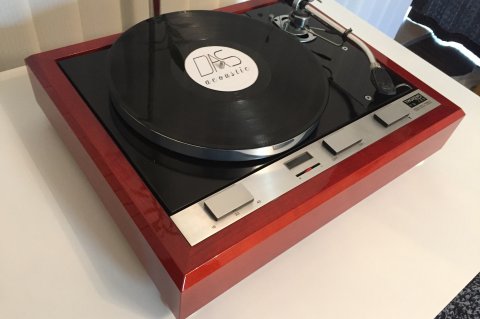 Thorens TD125