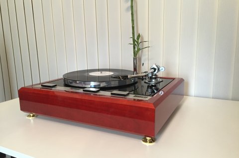 Thorens TD125