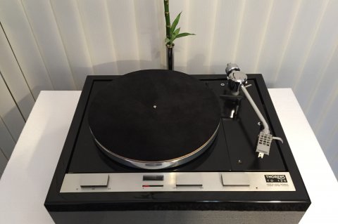 Thorens TD125