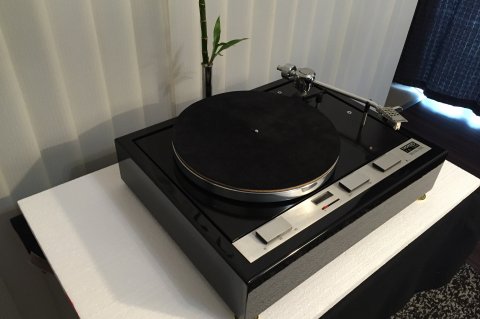 Thorens TD125