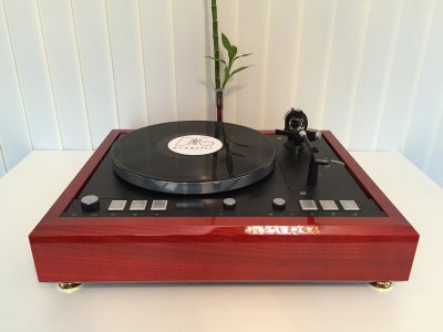 Thorens TD126